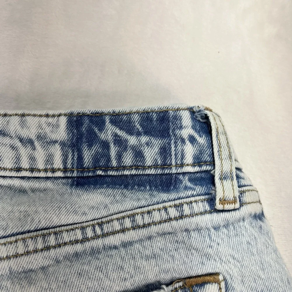 Abercrombie & Fitch Curve Love Dad High Rise Jeans Womens 30 Light Wash Distress